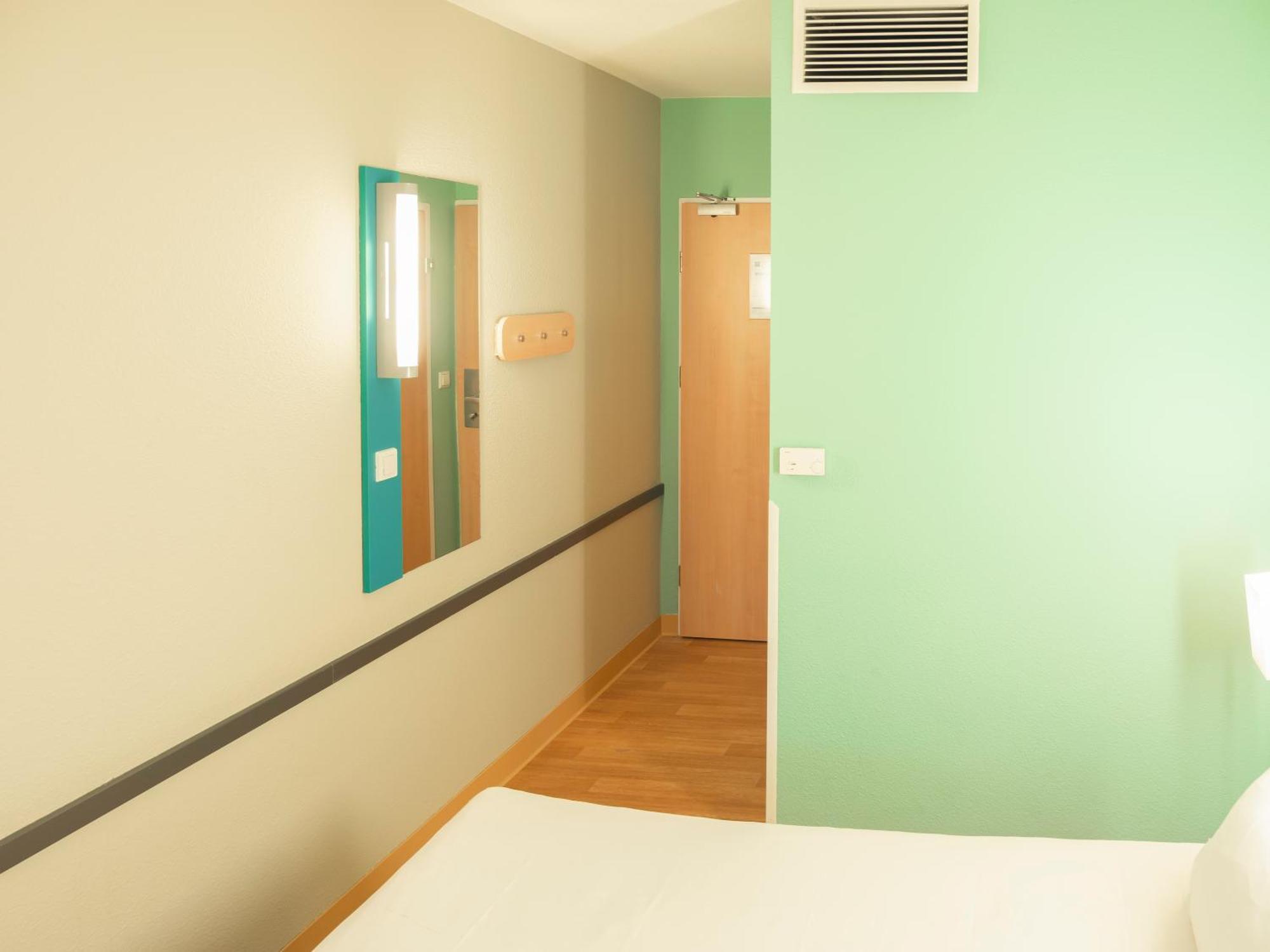 Ibis Budget Krakow Bronowice Exteriér fotografie